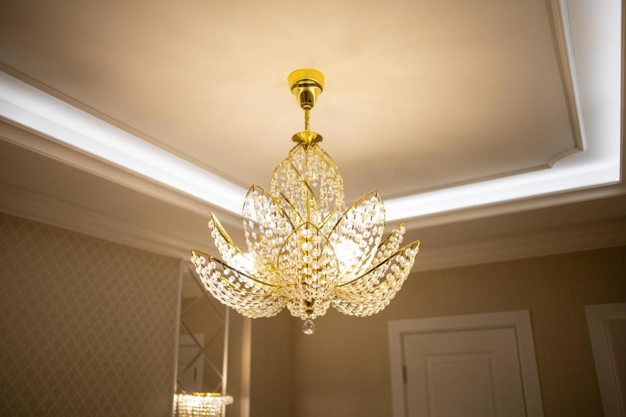 Center Candle Apartment Chişinău Eksteriør billede