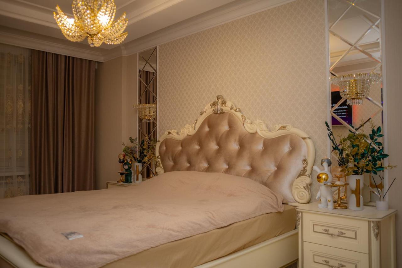 Center Candle Apartment Chişinău Eksteriør billede